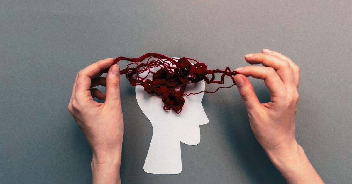 A TCC utiliza diversas técnicas cognitivas comportamentais para ajudar os pacientes a superar seus problemas.